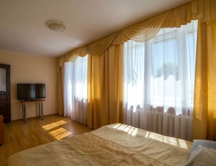 КОМФОРТ 3-МЕСТНЫЙ 2-КОМНАТНЫЙ СЕМЕЙНЫЙ (КОРПУС 2) - Санаторий «Нарочь» Беларусь