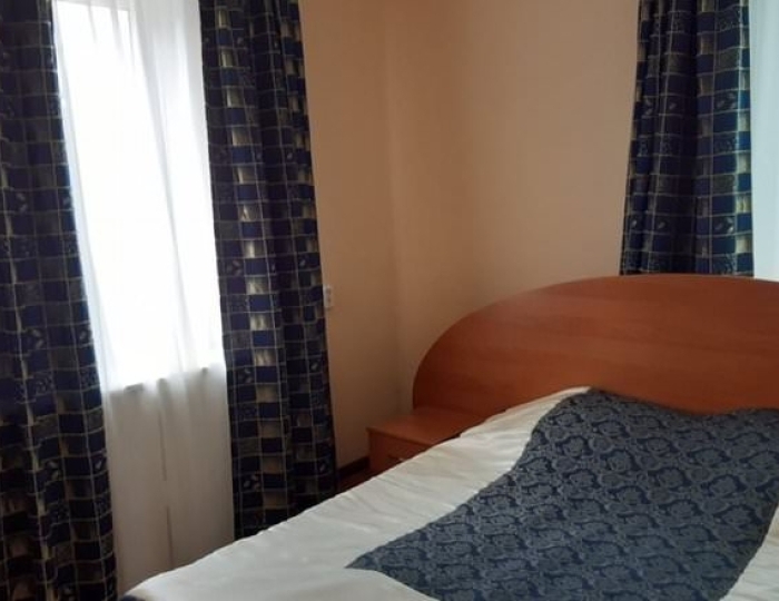 СТАНДАРТНЫЙ 3-МЕСТНЫЙ 2-КОМНАТНЫЙ СЕМЕЙНЫЙ (КОРПУС 1,2) - Санаторий «Нарочь» Беларусь